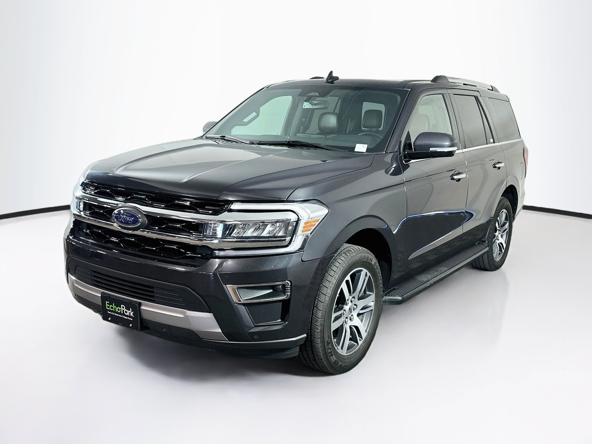 Used 2024 Ford Expedition Limited RWD image 3