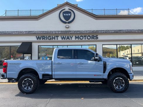 Used 2024 Ford F250 Lariat w/ Lariat Ultimate Package image 2
