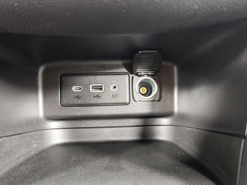 Used 2024 Chevrolet Equinox LT AWD/4WD image 29