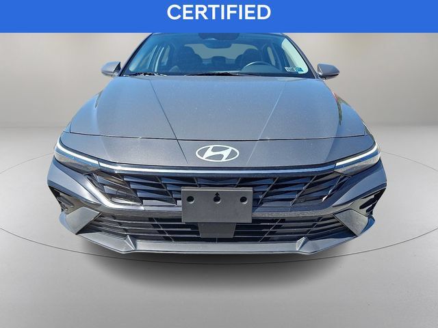 Certified 2025 Hyundai Elantra SEL FWD image 2