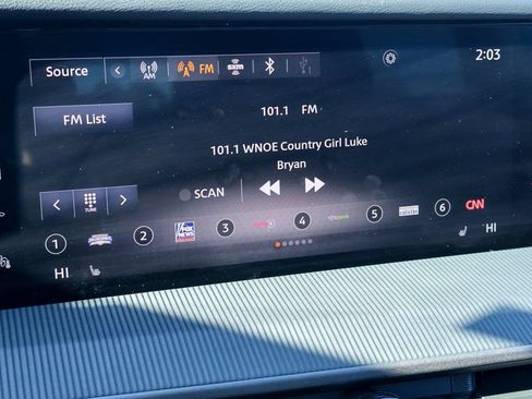 Certified 2025 Nissan Murano SV image 5