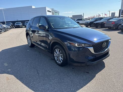 Used 2022 MAZDA CX-5 AWD 2.5 S w/ Preferred Package image 3