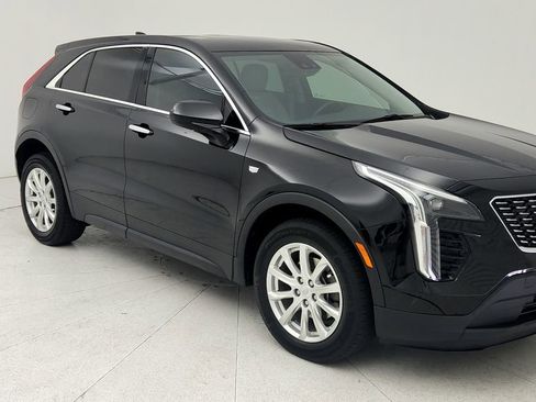 Certified 2023 Cadillac XT4 Luxury FWD image 1