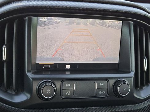 Used 2019 Chevrolet Colorado ZR2 w/ ZR2 Dusk Special Edition image 16