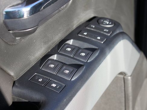 Used 2018 Chevrolet Silverado 1500 LT w/ All Star Edition image 14