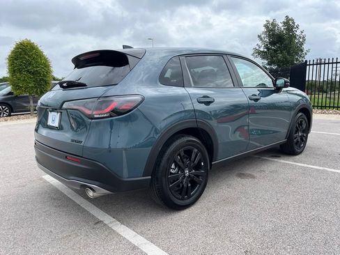 Certified 2026 Honda HR-V Sport image 4