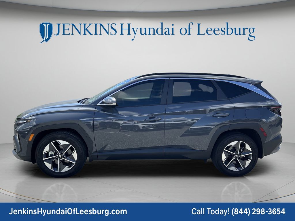 Certified 2025 Hyundai Tucson SEL FWD image 9