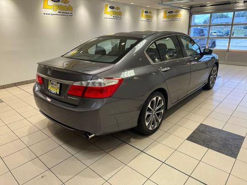 Used 2015 Honda Accord Sport image 17