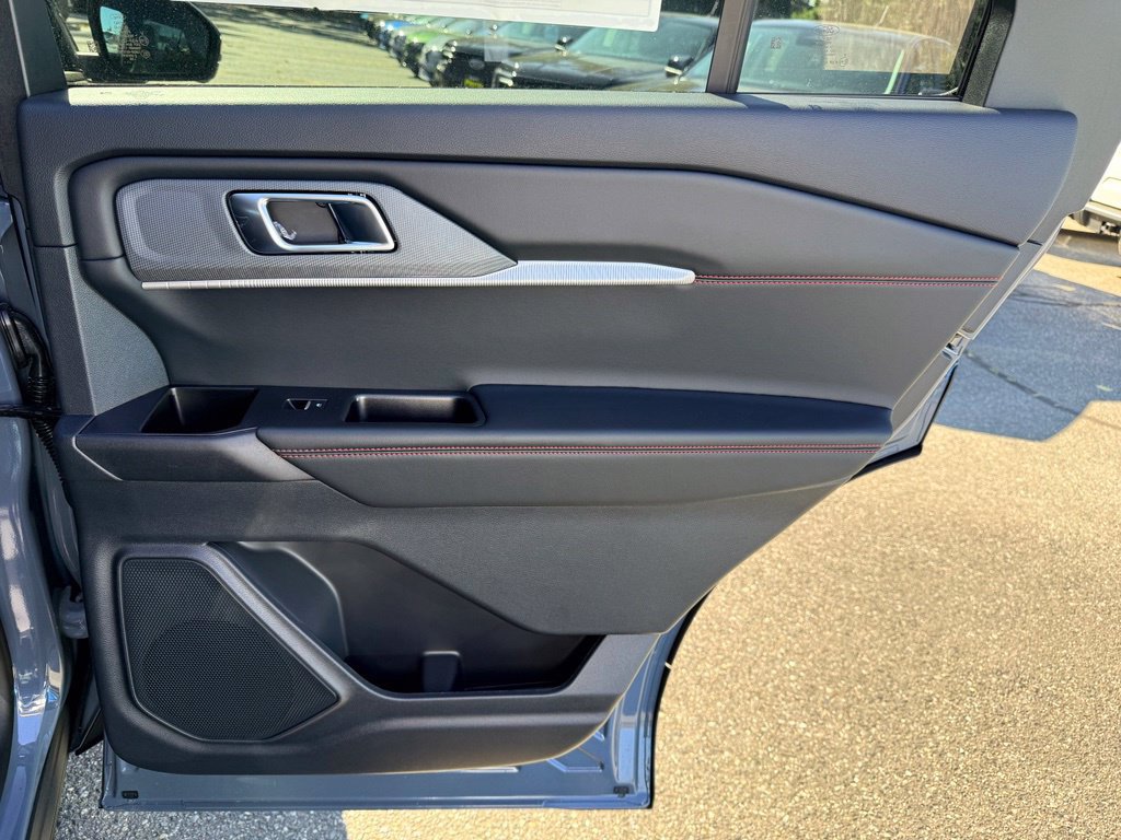 New 2026 Ford Explorer ST-Line w/ ST-Line Street Pack AWD/4WD image 27