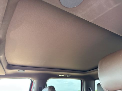 Used 2025 Ford F150 King Ranch w/ FX4 Off-Road Package image 15