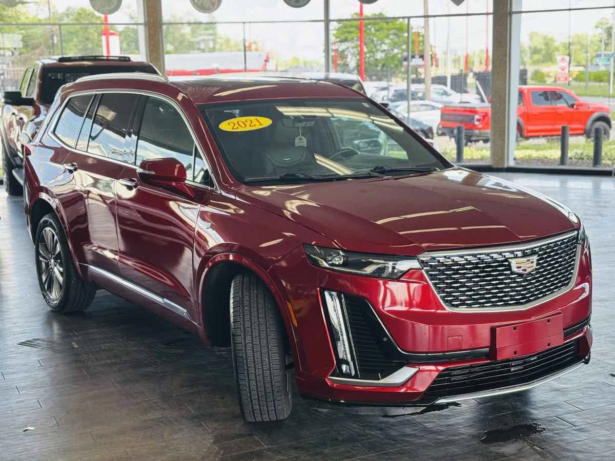 Used 2021 Cadillac XT6 Premium Luxury AWD/4WD image 1