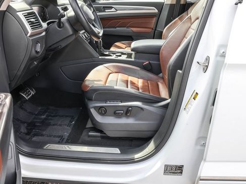 Used 2022 Volkswagen Atlas SEL Premium AWD/4WD image 18