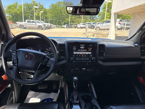 Used 2024 Nissan Frontier PRO-4X w/ Pro Premium Package AWD/4WD image 12