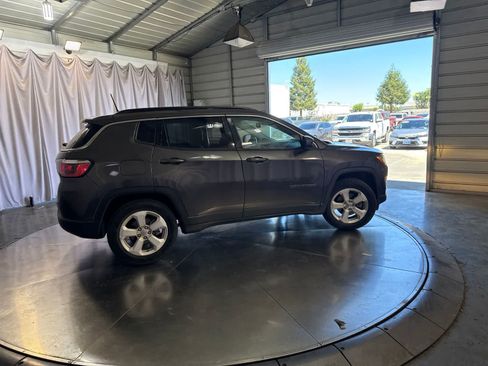 Used 2020 Jeep Compass Latitude FWD image 26