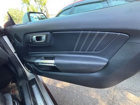 Used 2018 Ford Mustang GT Premium RWD image 46
