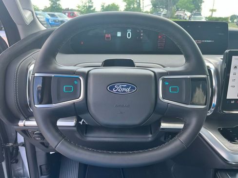 New 2026 Ford Expedition Platinum AWD/4WD image 14