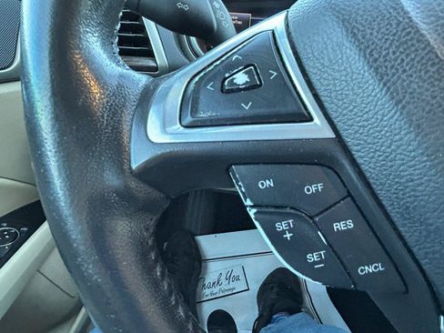 Used 2013 Ford Fusion SE FWD image 18