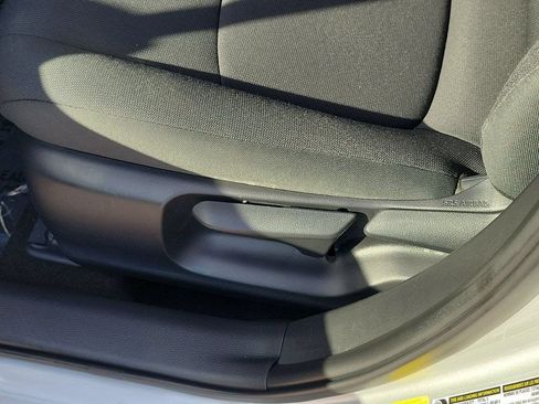 Certified 2022 Toyota Corolla LE FWD image 22