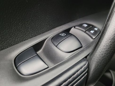 Used 2019 Nissan Rogue Sport SV w/ All-Weather Package image 27