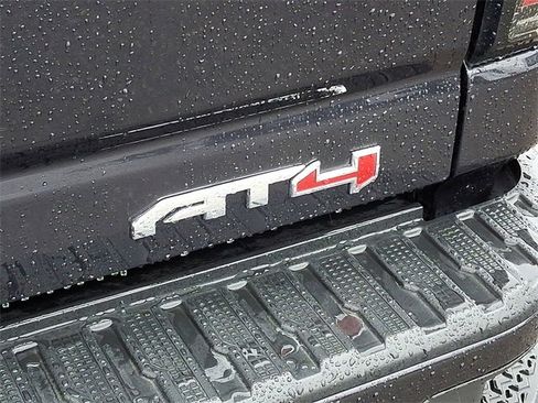 Used 2024 GMC Sierra 2500 AT4 w/ AT4 Premium Plus Package image 27