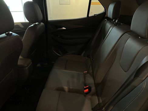 Used 2025 Buick Encore GX Preferred image 39