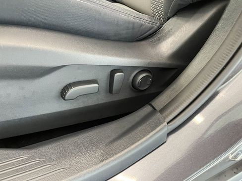 Used 2023 Subaru Outback Premium image 16