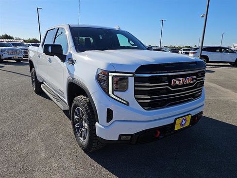 Used 2026 GMC Sierra 1500 AT4 w/ AT4 Premium Package image 7