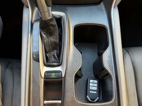 Used 2018 Honda Accord LX image 24