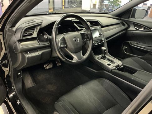 Used 2018 Honda Civic Sport image 13