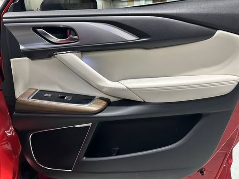 Used 2023 MAZDA CX-9 Signature image 26