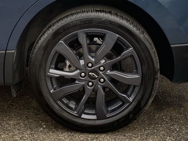 Used 2024 Chevrolet Equinox RS w/ LPO, Floor Liner Package FWD image 14