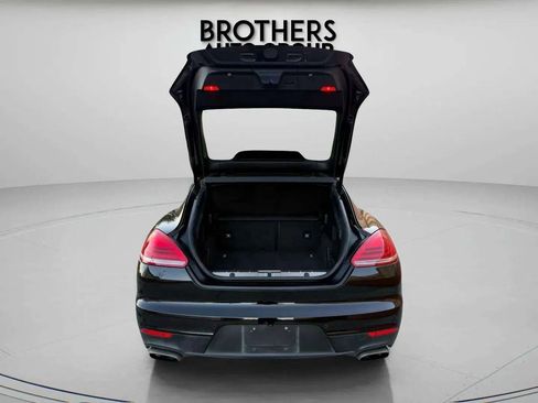Used 2014 Porsche Panamera 4 image 32