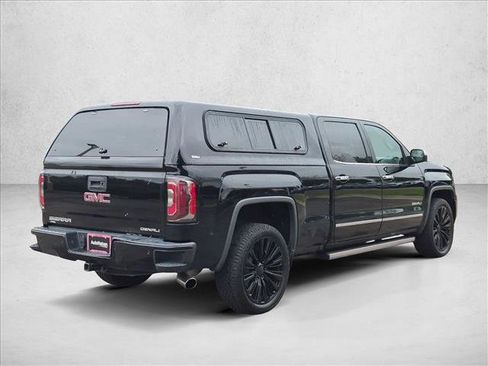 Used 2017 GMC Sierra 1500 Denali w/ Denali Ultimate Package AWD/4WD image 5