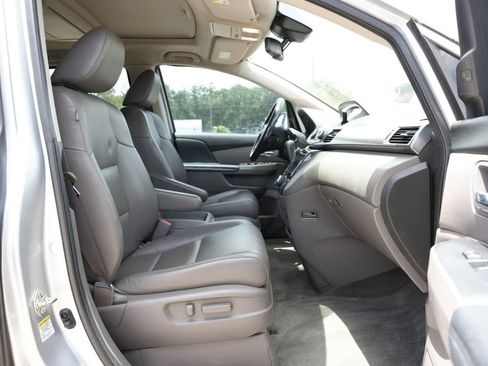 Used 2015 Honda Odyssey Touring Elite image 23