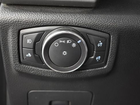 Used 2017 Ford F150 Platinum w/ Equipment Group 701A Luxury image 27