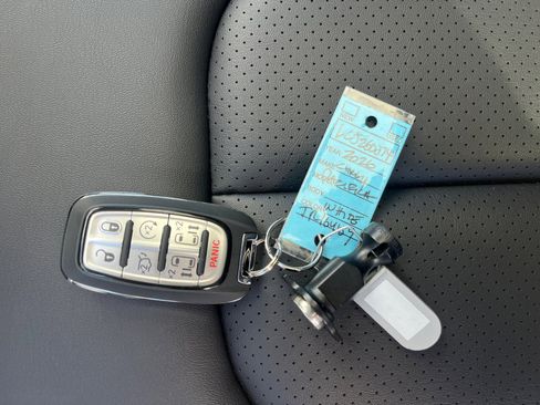 New 2026 Chrysler Pacifica Select image 32