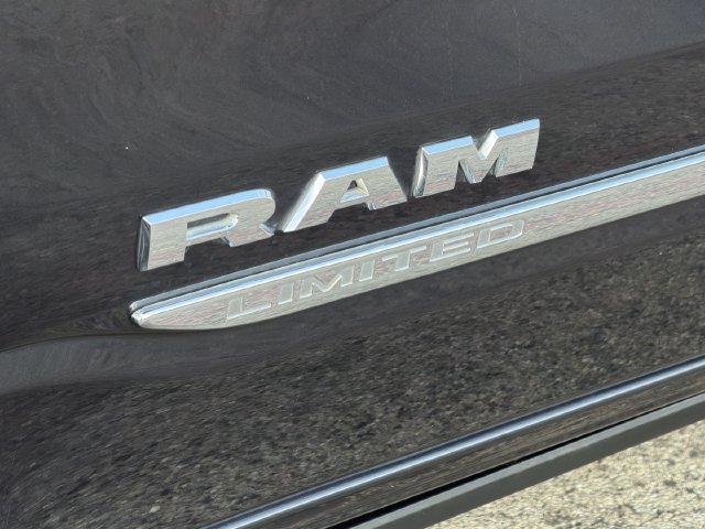 Used 2021 RAM 1500 Limited w/ Body Color Bumper Group RWD image 10