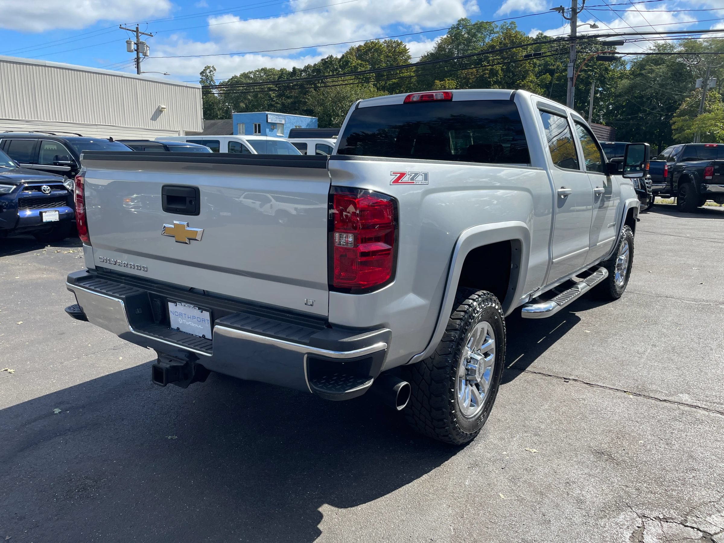 Used 2017 Chevrolet Silverado 2500 LT w/ All Star Edition AWD/4WD image 5