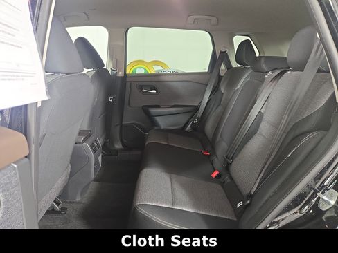 Used 2023 Nissan Rogue SV image 12