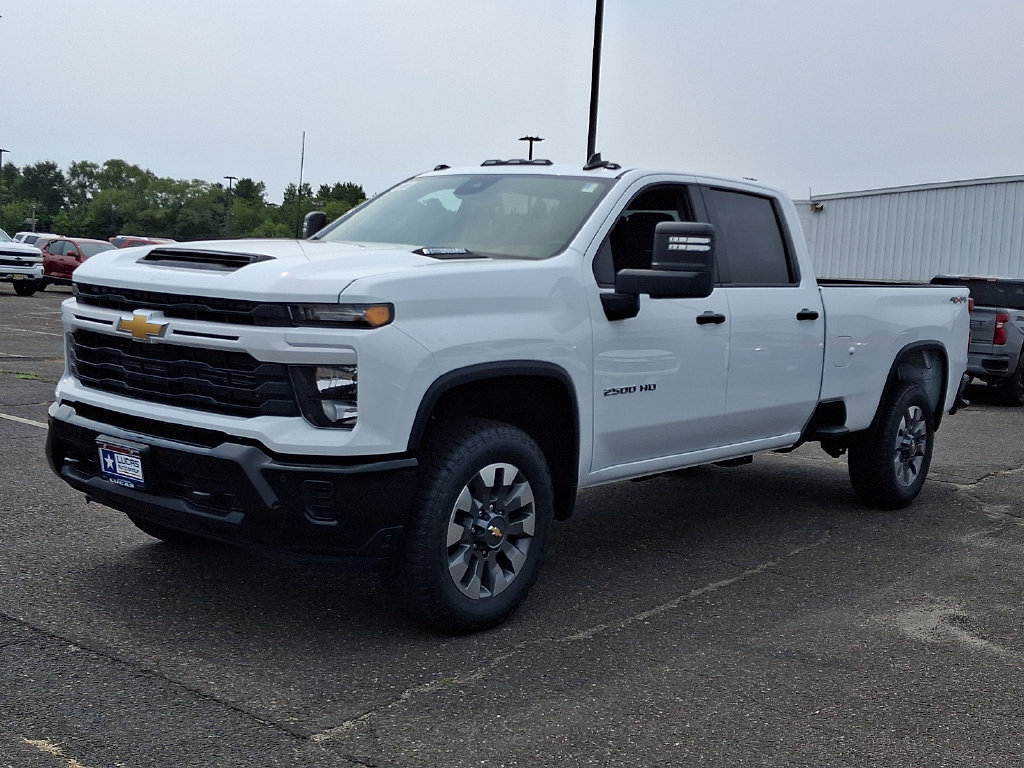 New 2026 Chevrolet Silverado 2500 Custom w/ Custom Value Package AWD/4WD image 4