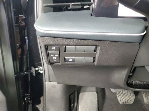 New 2026 Nissan Leaf SV+ w/ Floor Mat Package (SV+) image 25