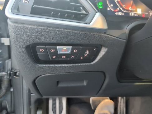 Used 2019 BMW 330i Sedan w/ M Sport Package image 23