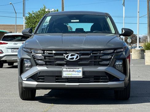 New 2026 Hyundai Tucson SE image 9