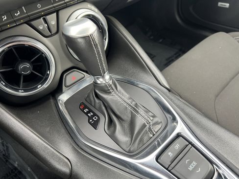 Used 2022 Chevrolet Camaro LT image 29