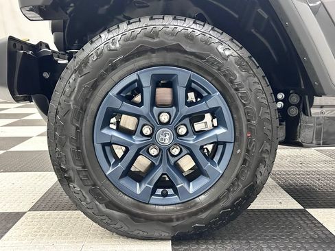 New 2026 Jeep Gladiator Mojave AWD/4WD image 9