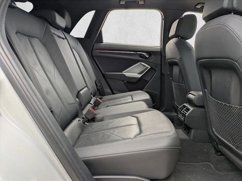 Used 2021 Audi Q3 2.0T Premium Plus w/ Premium Plus Package image 15