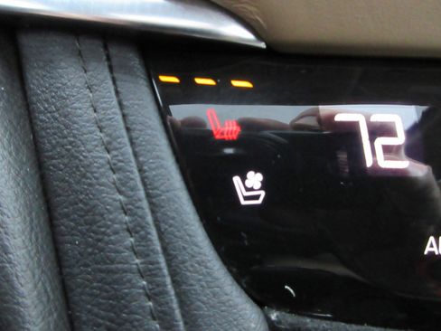 Used 2019 Cadillac XT5 Platinum image 49