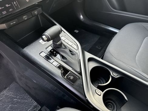 New 2026 Kia Niro LX image 17