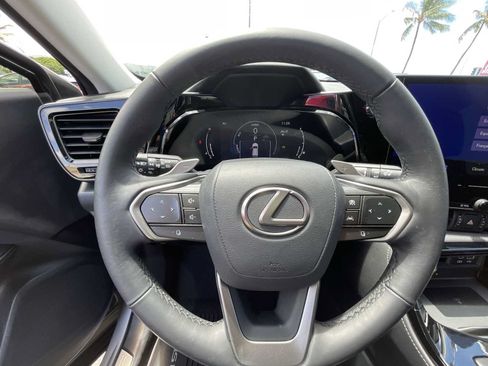 Used 2022 Lexus NX 350h AWD image 11