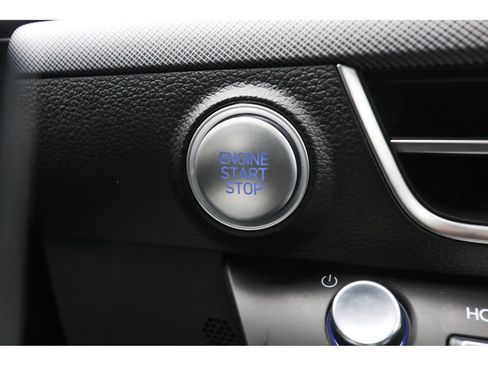 Certified 2025 Hyundai Sonata Limited FWD image 28